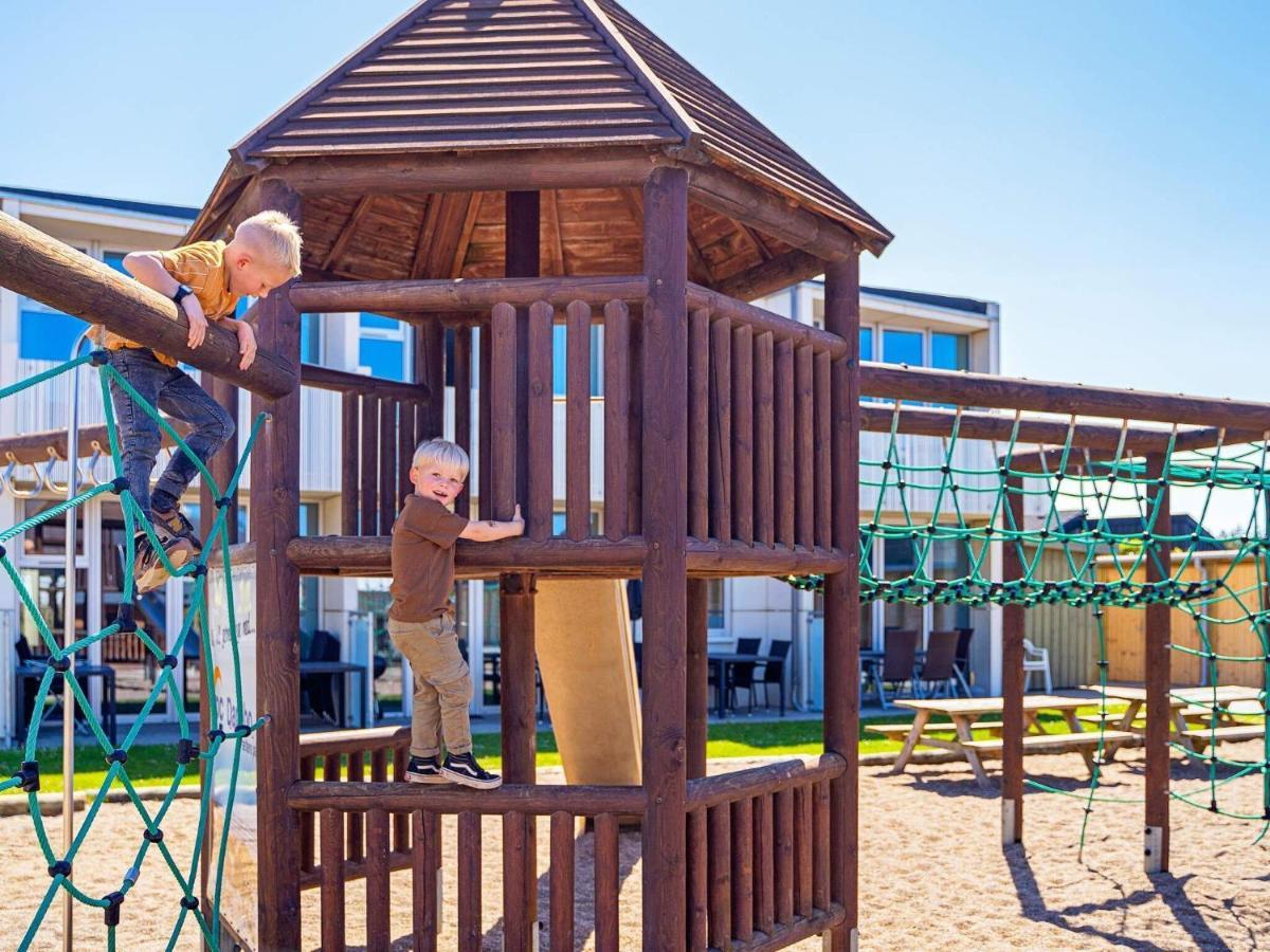 4 Person Holiday Home On A Holiday Park In Блокгус Екстер'єр фото